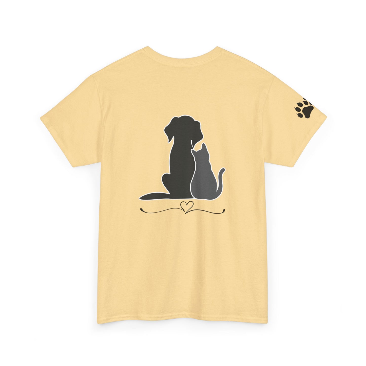 T-shirt for those who love their pets, dogs and cats 🐶🐱