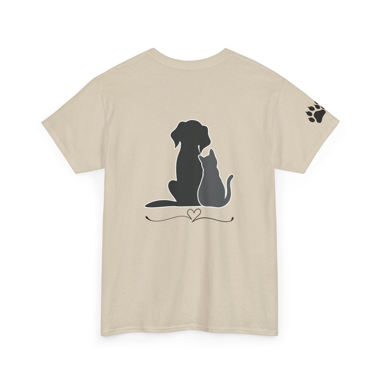 T-shirt for those who love their pets, dogs and cats 🐶🐱