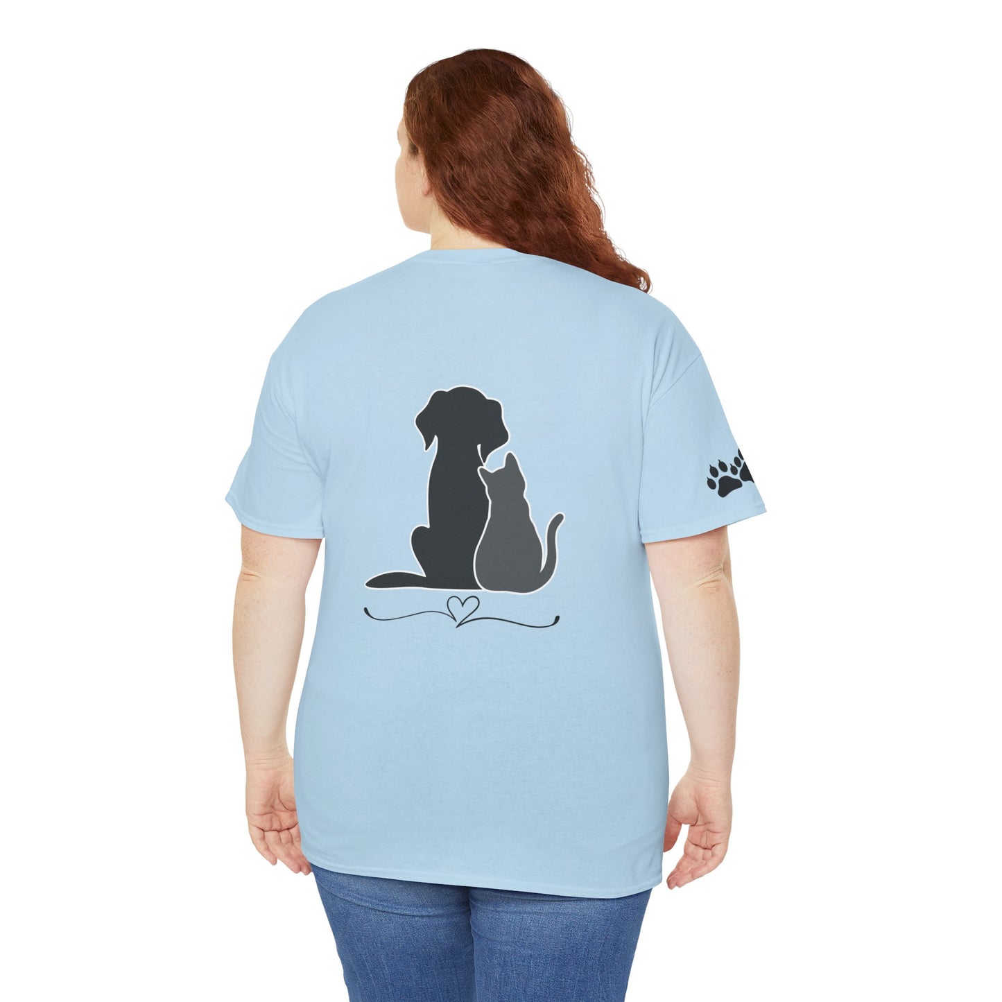 T-shirt for those who love their pets, dogs and cats 🐶🐱