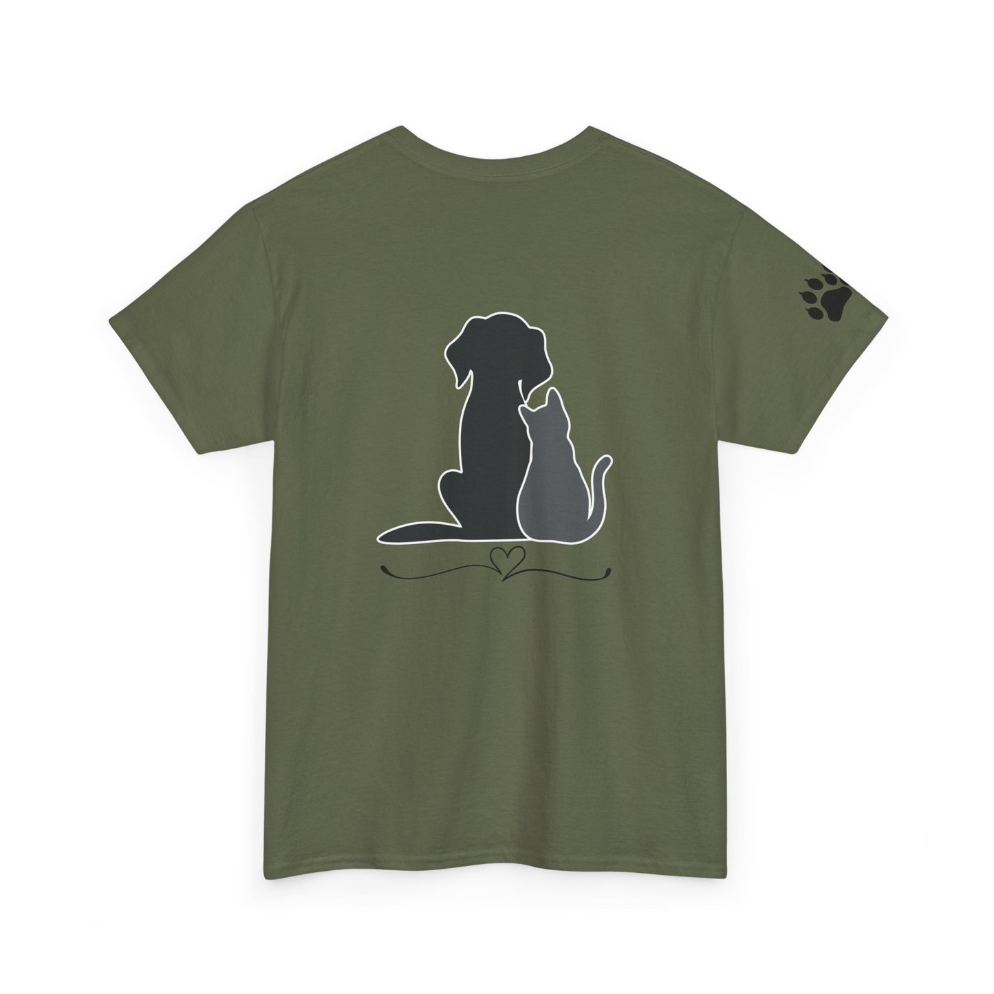 T-shirt for those who love their pets, dogs and cats 🐶🐱