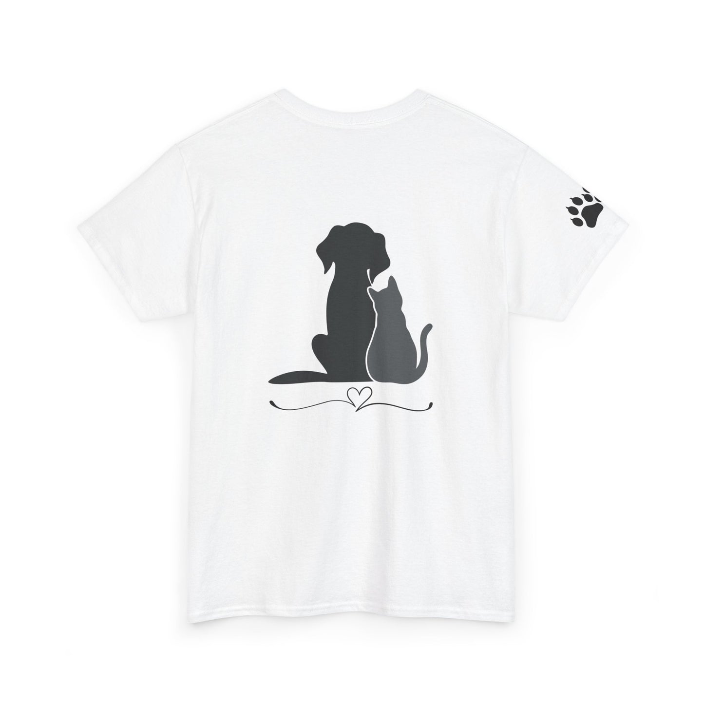 T-shirt for those who love their pets, dogs and cats 🐶🐱