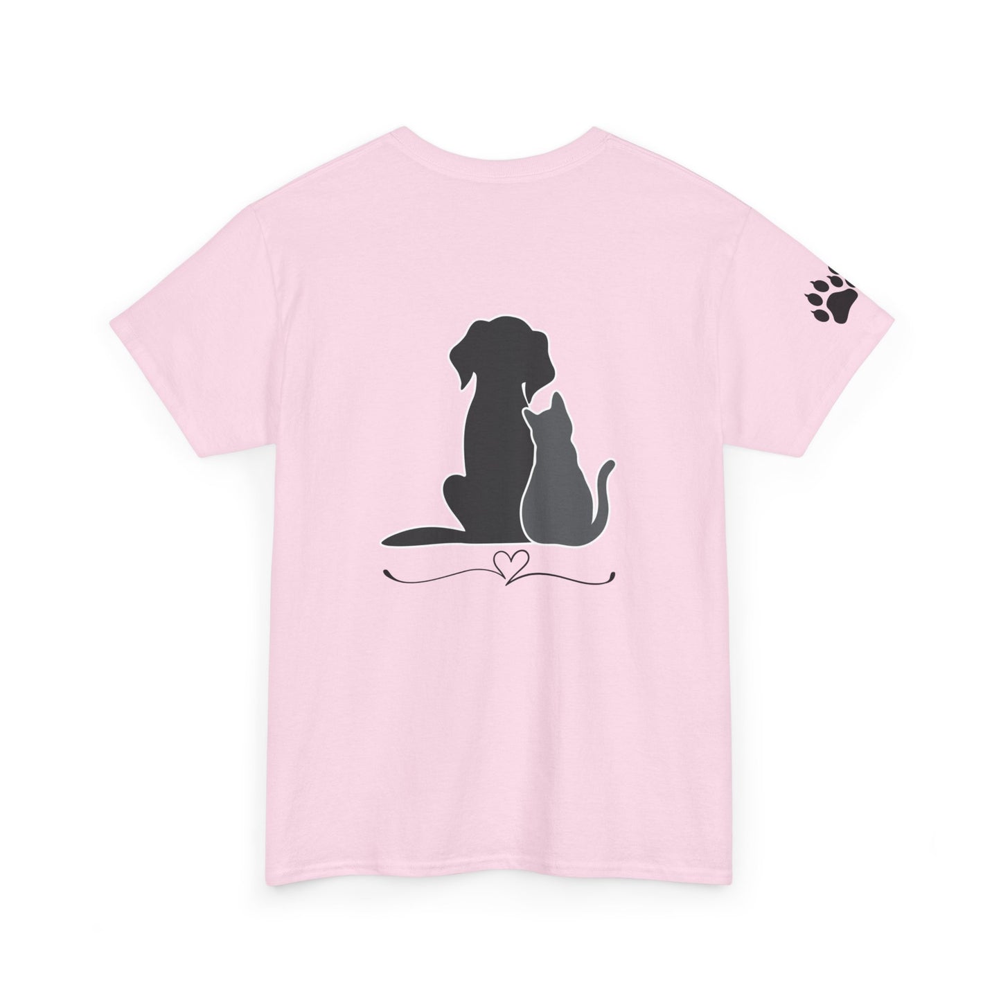 T-shirt for those who love their pets, dogs and cats 🐶🐱