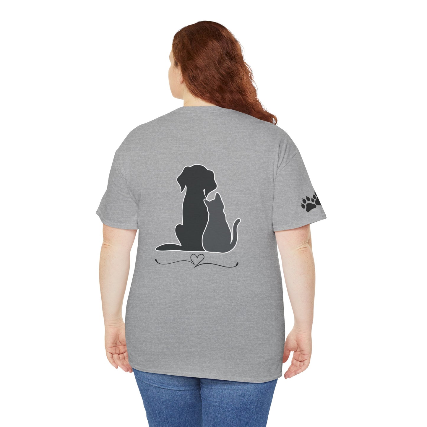 T-shirt for those who love their pets, dogs and cats 🐶🐱